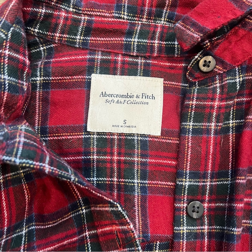 Abercrombie & Fitch Red and Black Plaid Shirt women’s - Picture 2 of 3